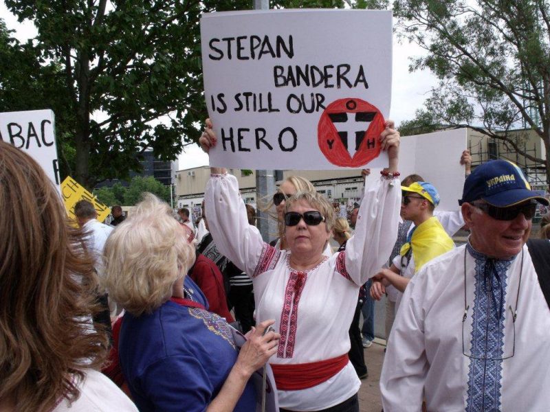 bandera fan
