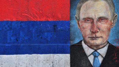 6 ερωτήσεις που θα έπρεπε να είχε κάνει ο T. Carlson στον V. Putin